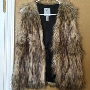 Fur vest